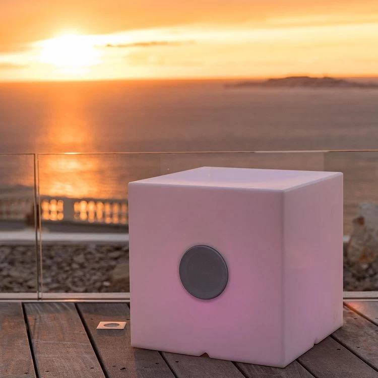 Lumisky Cube Lumineux Enceinte Bluetooth CARRY PLAY Blanc Polyéthylène H40CM 4 Lumisky Cube Lumineux Enceinte Bluetooth CARRY PLAY Blanc Polyéthylène H40CM – Image 2