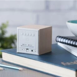 Gingko Radio Réveil Cube Click Clock - LED Maple / Orange -TechFutur B2CD 2772